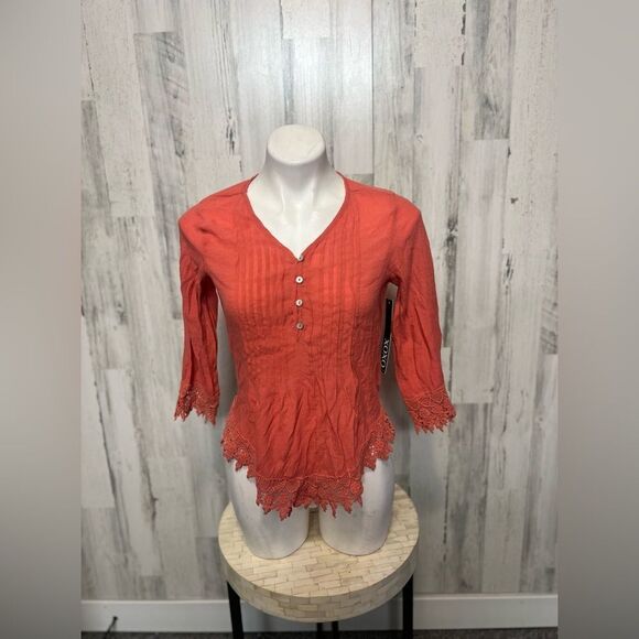 Blouse  - Picture 1 of 5